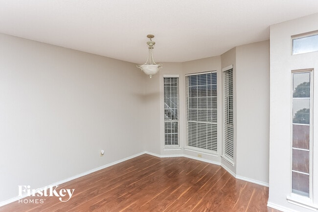 Building Photo - 1544 Dublin Cir