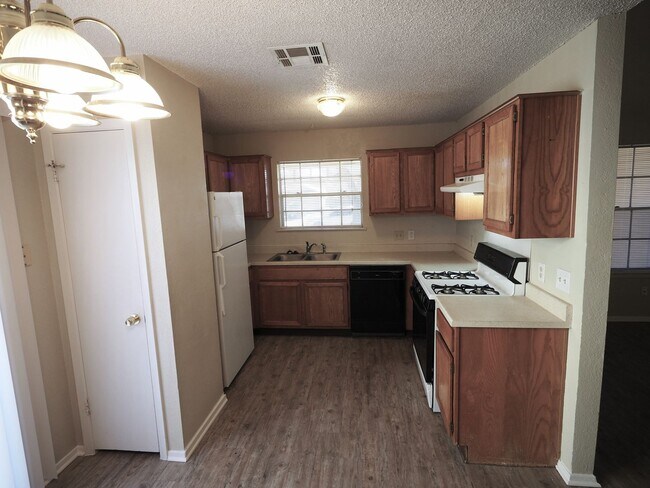 Foto del edificio - Amazing Round Rock Duplex!