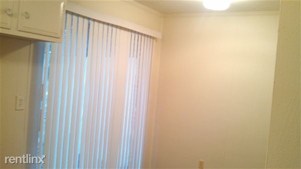 Building Photo - 1600 Antioch Rd