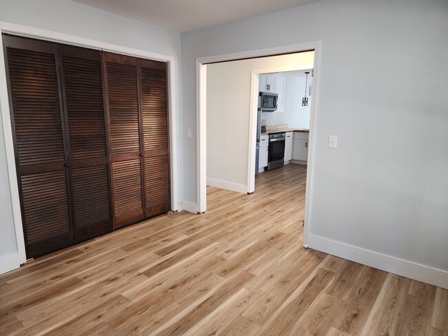 Building Photo - Great 1 bedroom apartment