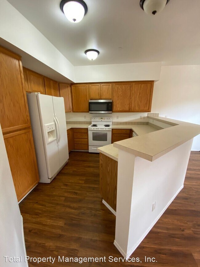 Foto del edificio - 3 br, 2.5 bath House - 733 115th St E