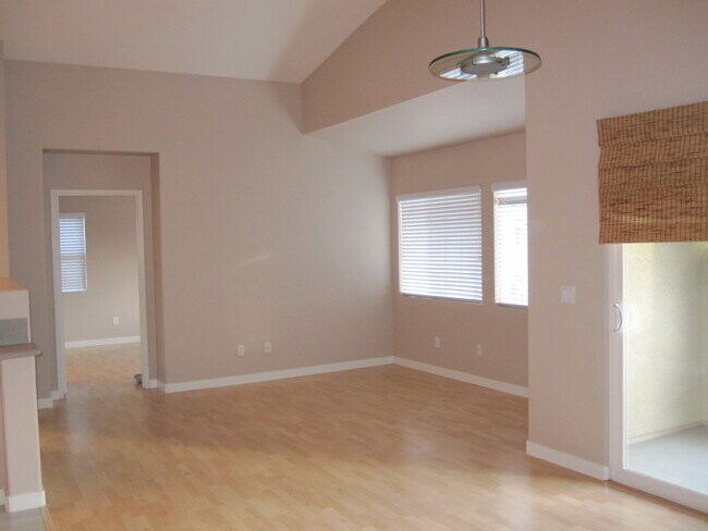 Building Photo - 10422 Scripps Poway Pkwy