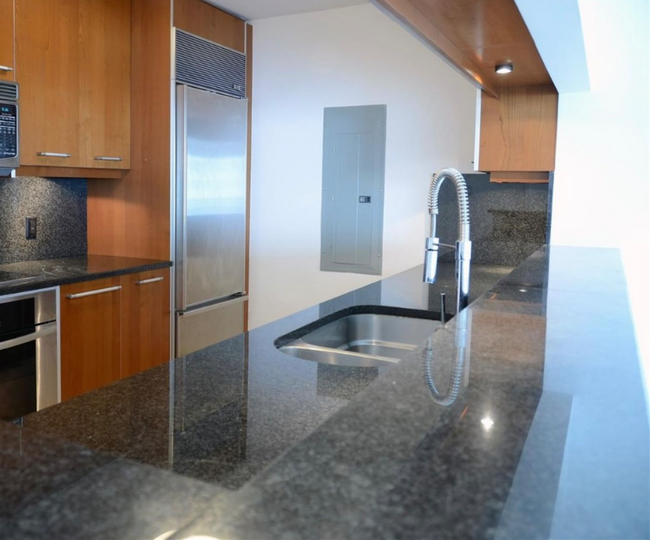 Foto del edificio - 901 Brickell Key Blvd