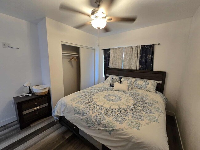 Foto del edificio - 534 R Ave