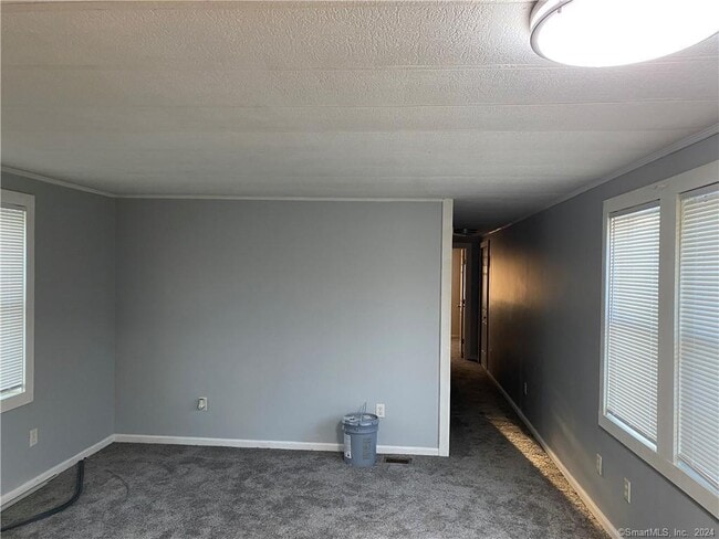 Building Photo - 16 Terrace Dr