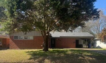 Building Photo - 2506 Mecom Dr