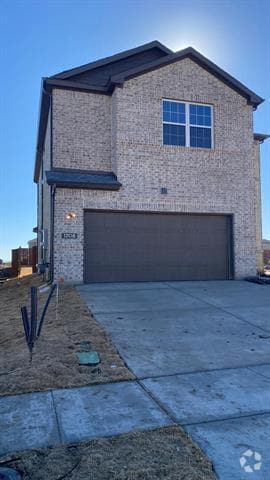 Building Photo - 1208 Aruba Ave