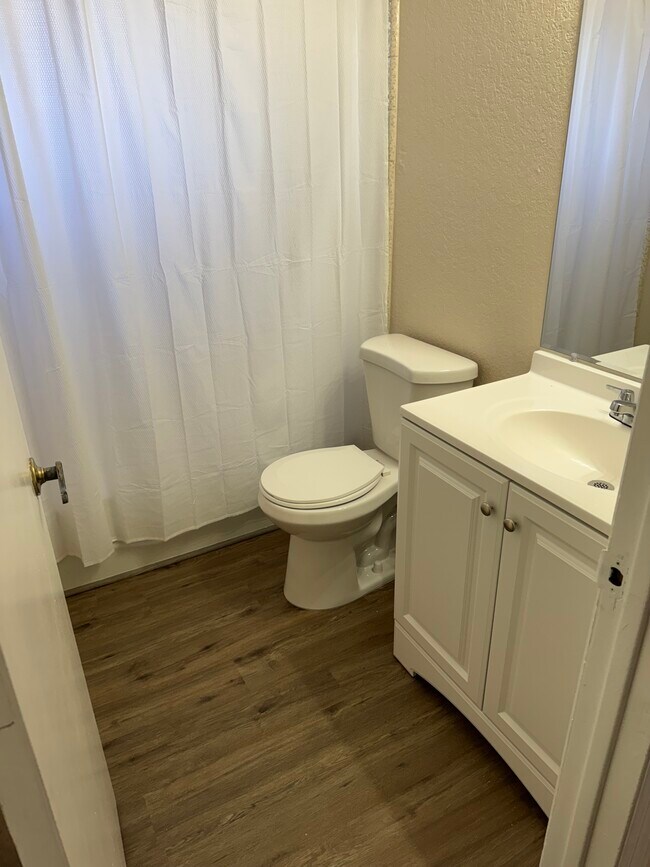 Foto del edificio - 4612 E Camino St