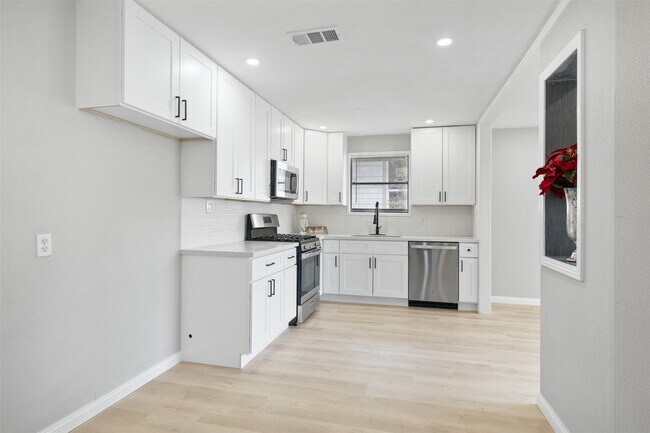 Foto del edificio - 4356 Phlox St