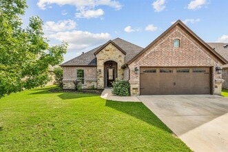 Building Photo - 337 Paddle Boat Dr