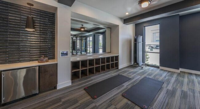 Building Photo - 2 bedroom in Houston TX 77477
