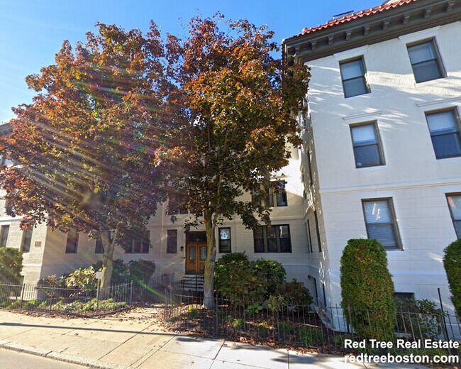 Foto del edificio - 31 Brainerd Rd