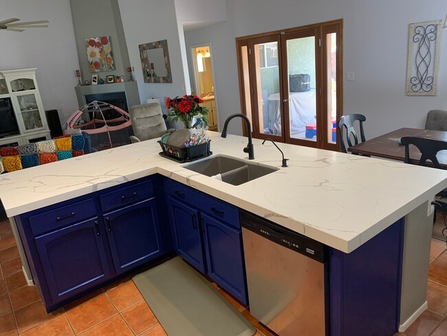 Foto del edificio - 8443 Forget Me not St