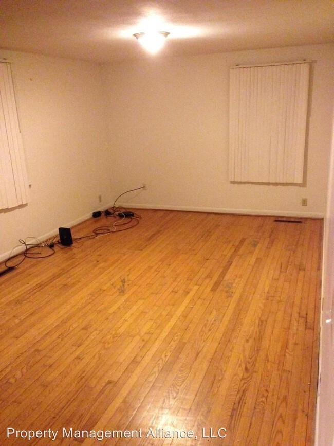 Foto del edificio - 105 Buckingham Ave