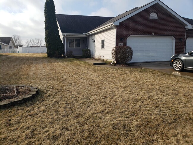 Foto del edificio - 5809 Phillips Rd