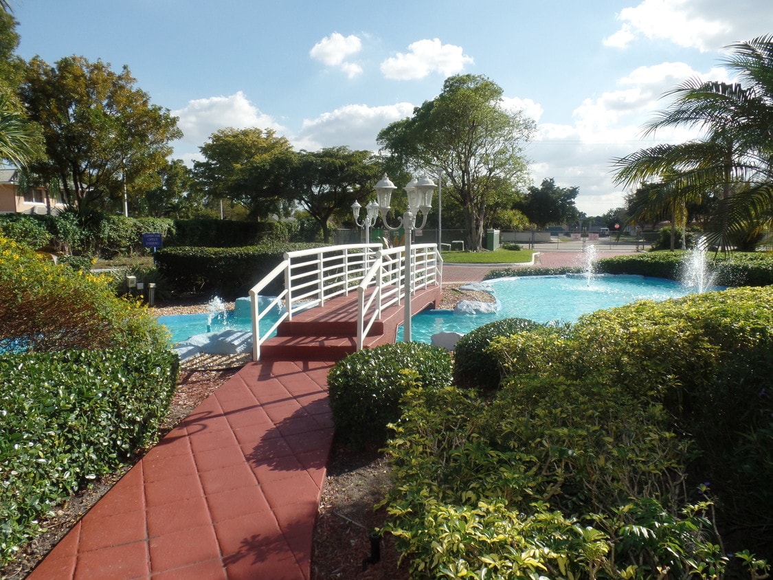 3473 NW 44th St, Lauderdale Lakes, FL 33309 Condo for Rent in