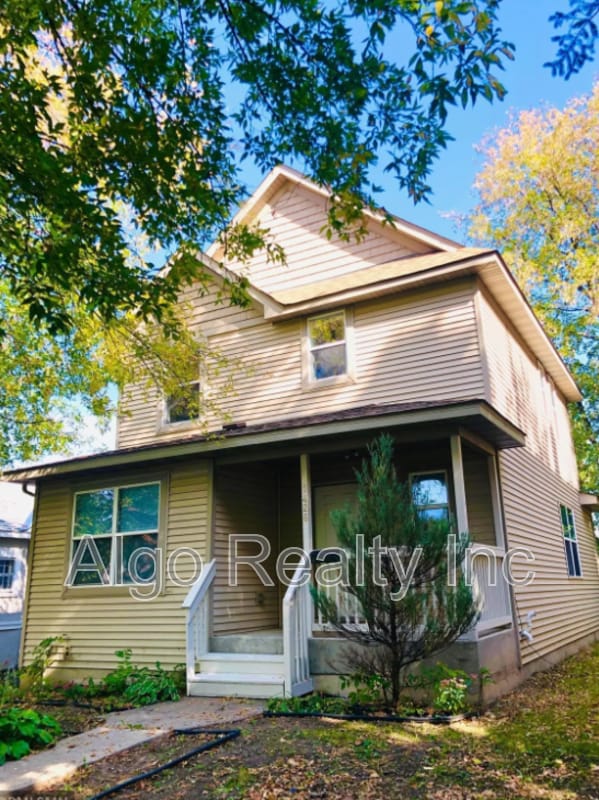 Building Photo - 1426 N Morgan Ave