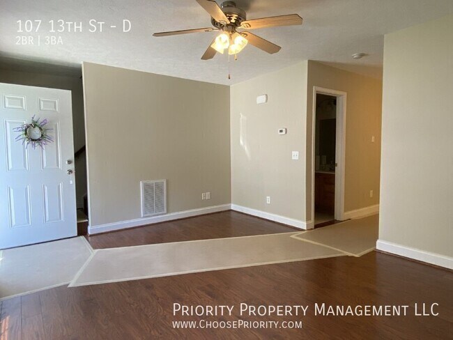 Foto del edificio - 107 13th St