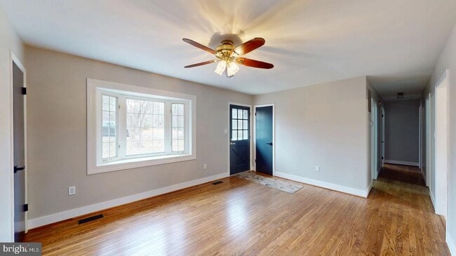 Foto del edificio - 11813 Cornwell Dr