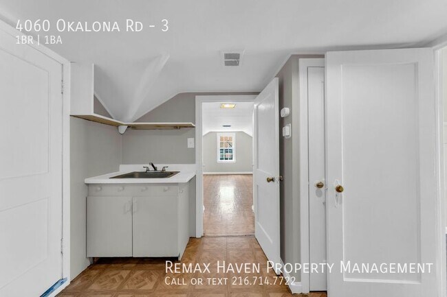 Building Photo - 4060 Okalona #3, South Euclid - 1 bed, 1 b...
