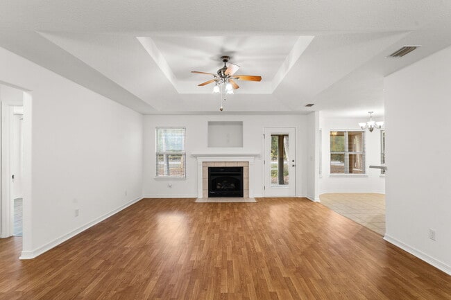 Building Photo - 71 Eventide Ln