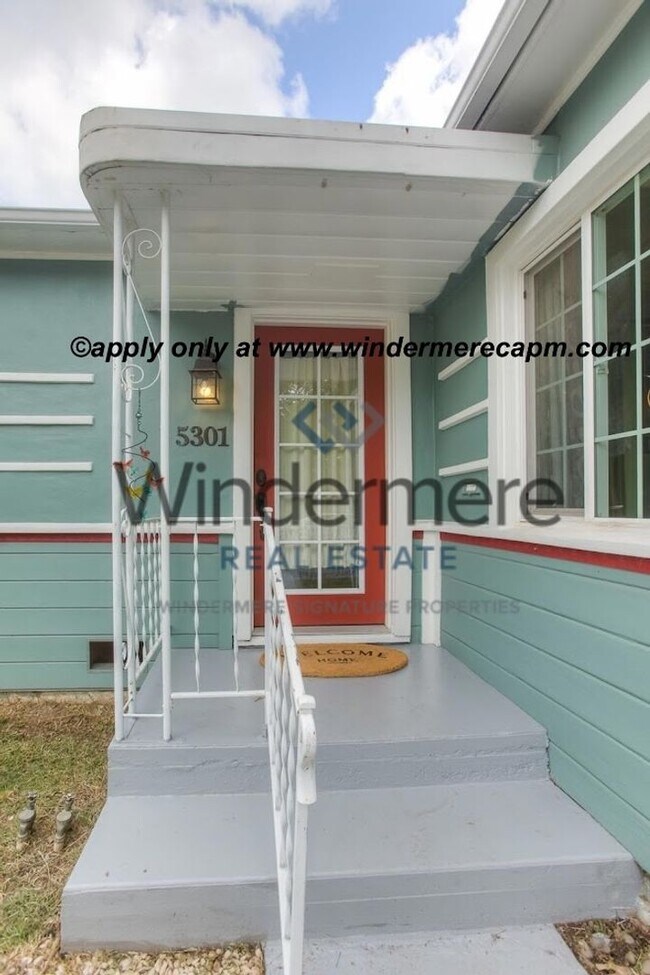 Foto del edificio - Charming Updated Home in Desirable Colonial Heights – Prime Location!