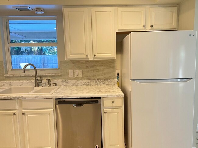 Foto del edificio - 540 S Manor Dr