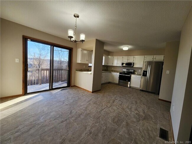 Foto del edificio - 11 Sherman Ln