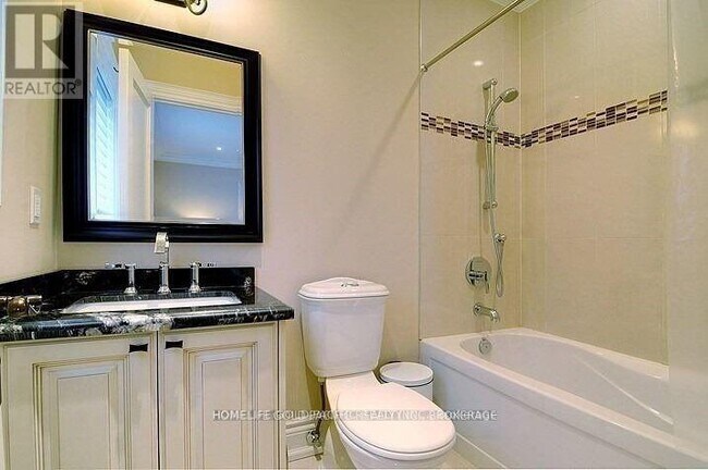 Building Photo - 187 Byng Ave