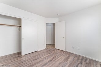 Building Photo - 10667 April Rose Ct