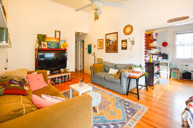 Foto del edificio - Downtown Apartment Close to Hwy 17