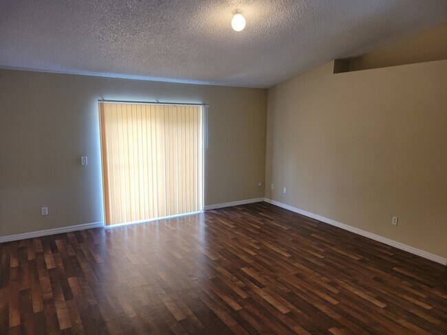 Foto del edificio - 81 S Courtland Blvd