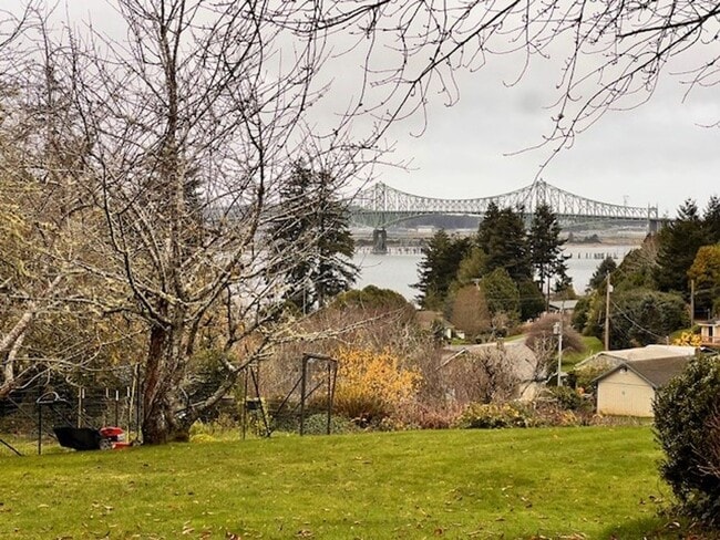 Building Photo - 2167