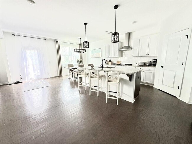 Foto del edificio - 5575 Coltman Dr