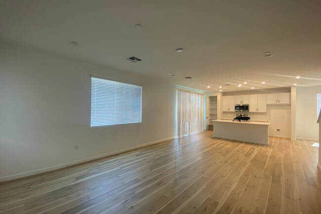 Foto del edificio - 3960 Valance Wy