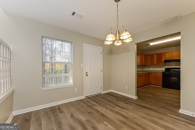 Foto del edificio - 3447 Oak Leaf Ct