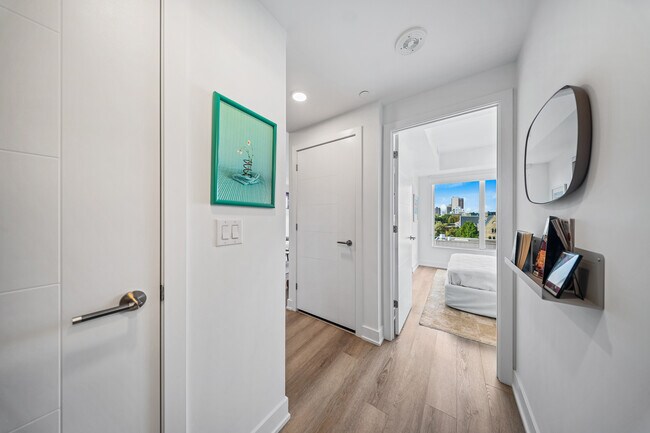 Photo du bâtiment - 484 Spadina Ave.