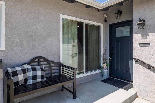 Photo - 1802 Belmont Ln House