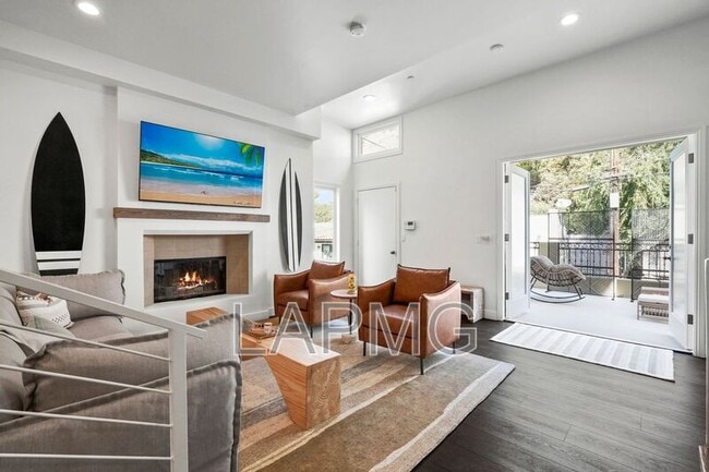 Photo - 9842 Portola Drive House