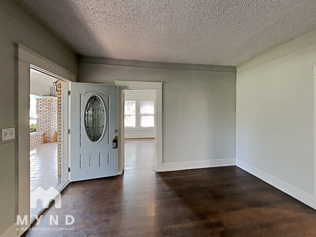 Foto del edificio - 1324 42nd St Ensley