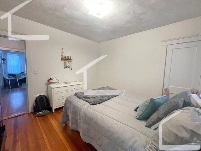 Foto del edificio - Rare value three bedroom