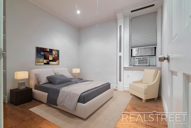 Foto del edificio - Brooklyn heights 1 bd | 1 ba: Apartments