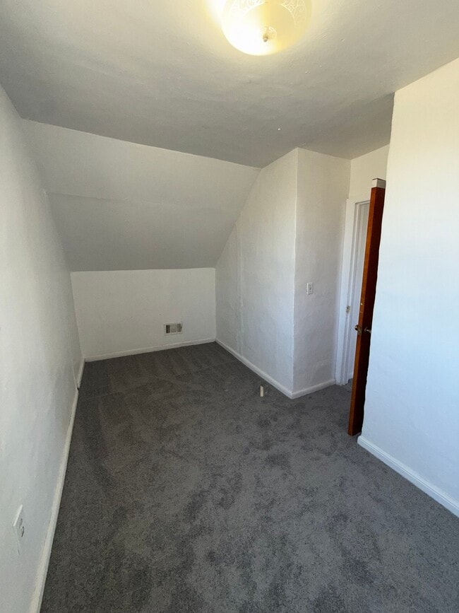 Foto del edificio - 634 Damon St