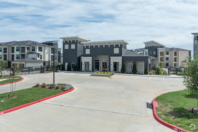 Building Photo - The Vic at Jordan Ranch