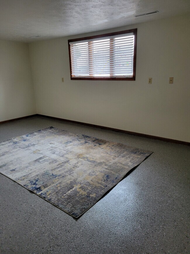Foto del edificio - 211 W Glenmore Dr