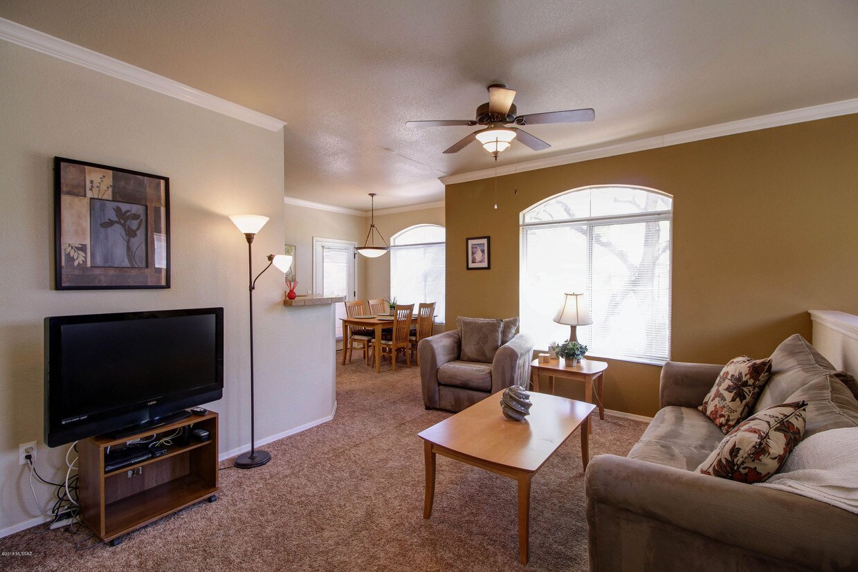 Primary Photo - 7050 E Sunrise Dr