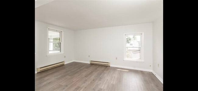 Main Living Space - 27 Park St