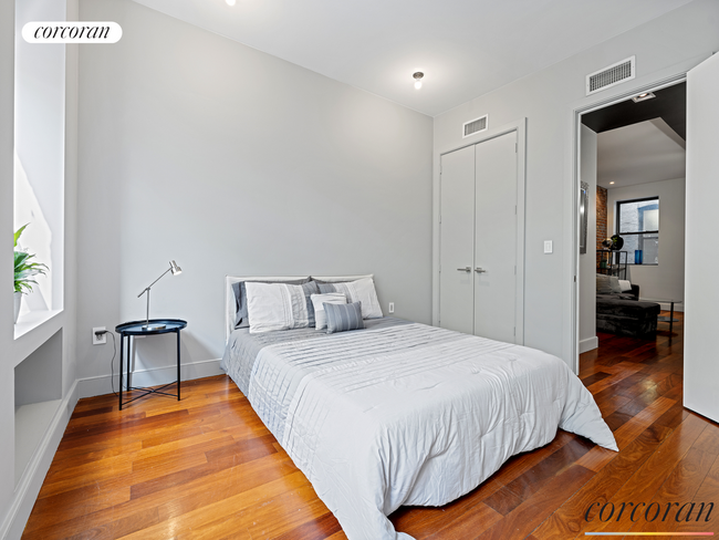 Foto del edificio - 821 Halsey St