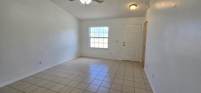 Building Photo - 38 Banyan Course