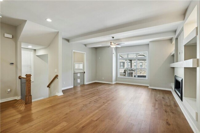 Foto del edificio - 827 Canterbury Rd NE